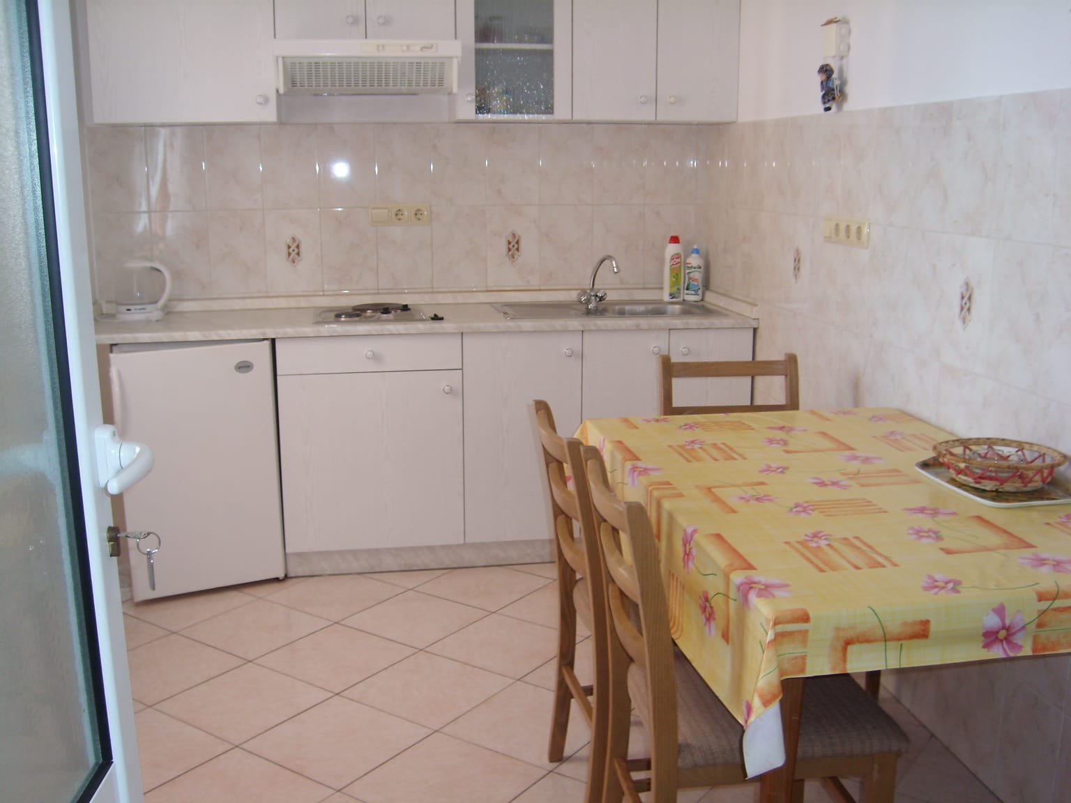 Apartment 1 4